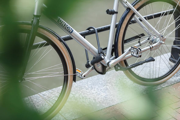 AXA Newton 230 Bügelschloss – Länge 23 cm – Bügeldurchmesser 14 mm – Sicherheitsstufe 8 – Inklusive