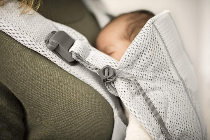 BabyBjörn Babytrage One Air, 3D-Netzstoff, Silber 3D-Netzstoff Silber, 3D-Netzstoff Silber