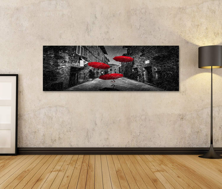 islandburner Bild auf Leinwand Regenschirme Fliegender Wind Regen Dunkle Strasse Alte italienische S