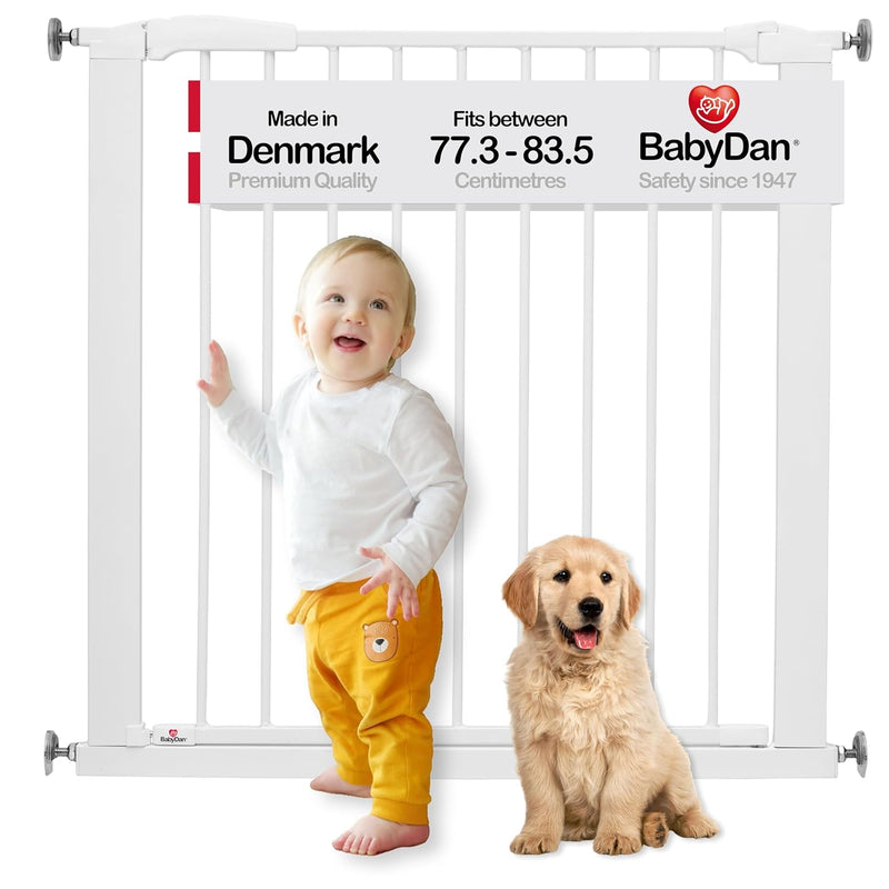 BabyDan Babyschutzgitter mit Schaukelverschluss, Breite 77,3-83,5 cm, Weiss, hergestellt in Dänemark