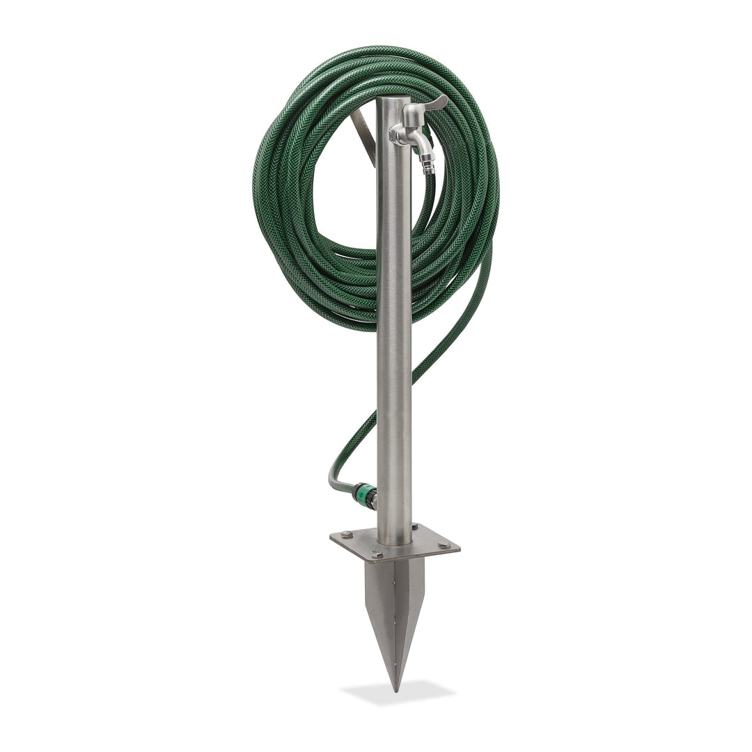 Relaxdays Wasserzapfstelle, mit Erdspiess & Schlauchhalter, HBT: 66x29x15 cm, Garten Wassersäule, ru