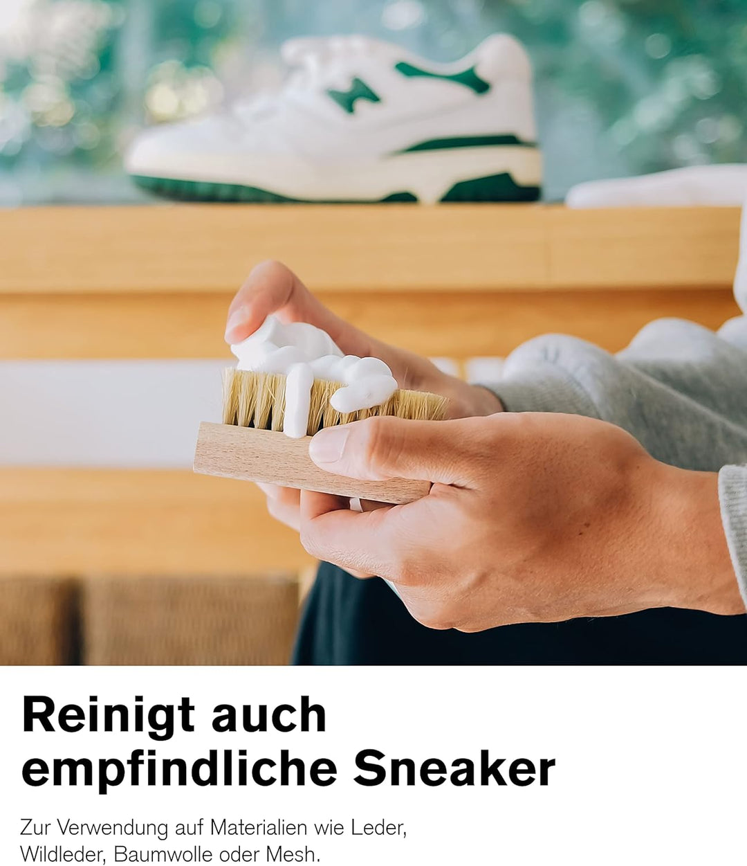Jason Markk Schuhbürste und 8oz/236ml Tiefenreiniger im Set - Zur Reinigung und Pflege von Schuhen u