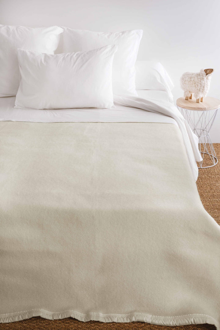 Poyet Motte AUBISQUE Decke Wolle Natur Gebleicht, Wolle, Naturel blanchi, 260 x 240 cm, 260 x 240 cm