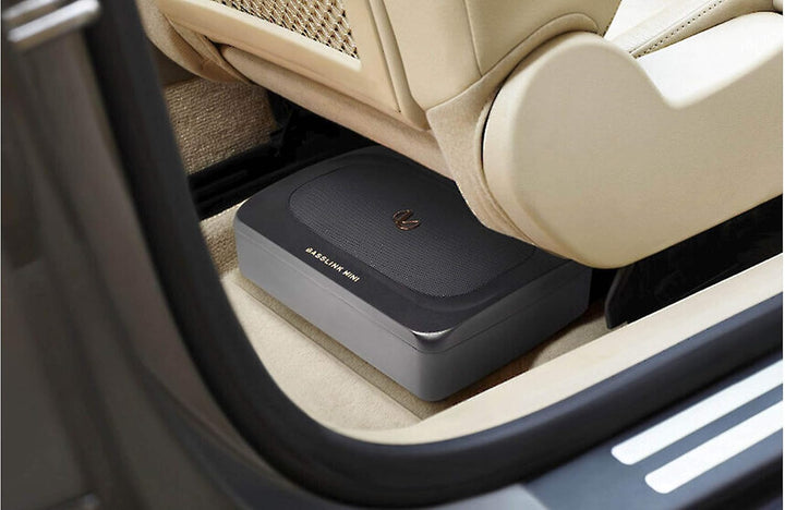 Infinity Basslink Mini - Powered 6x8 Untersitz-Subwoofer - Titan