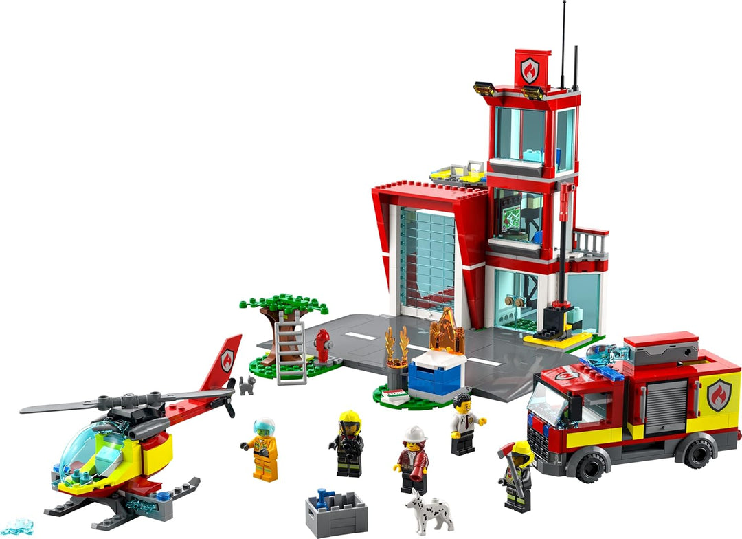 LEGO 60320 City Feuerwache, Feuerwehr-Spielzeug für Kinder ab 6 Jahren mit Garage, Feuerwehrauto und