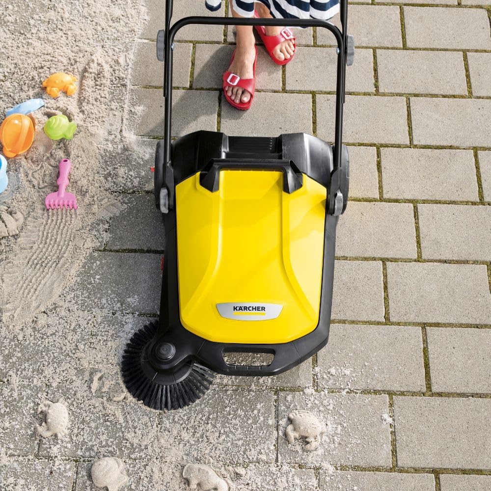 Kärcher Kehrmaschine S 4 (Flächenleistung: 1800 m²/h, 1 Seitenbesen, Kehrbehälter: 20 l, Arbeitsbrei