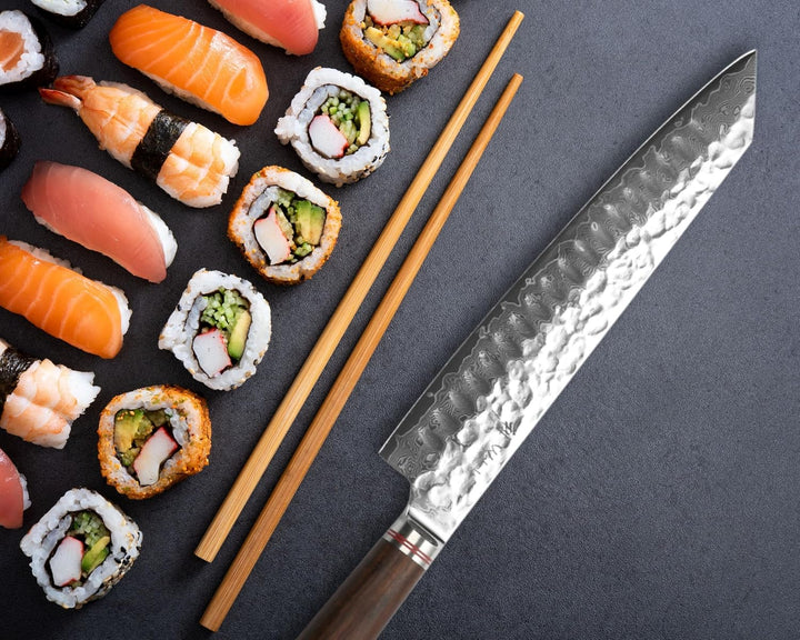 Wakoli Damast Kiritsuke Chefmesser – 20cm Klinge aus 67 Lagen VG10 Damaststahl mit Hammerschlag, erg