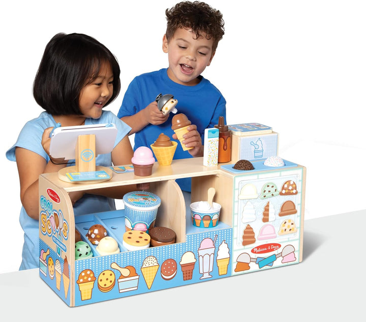 Melissa & Doug - Eiscafé aus Holz, 42-teilig, Eisladen für das Eisdielen-Rollenspiel, Für Kinder ab