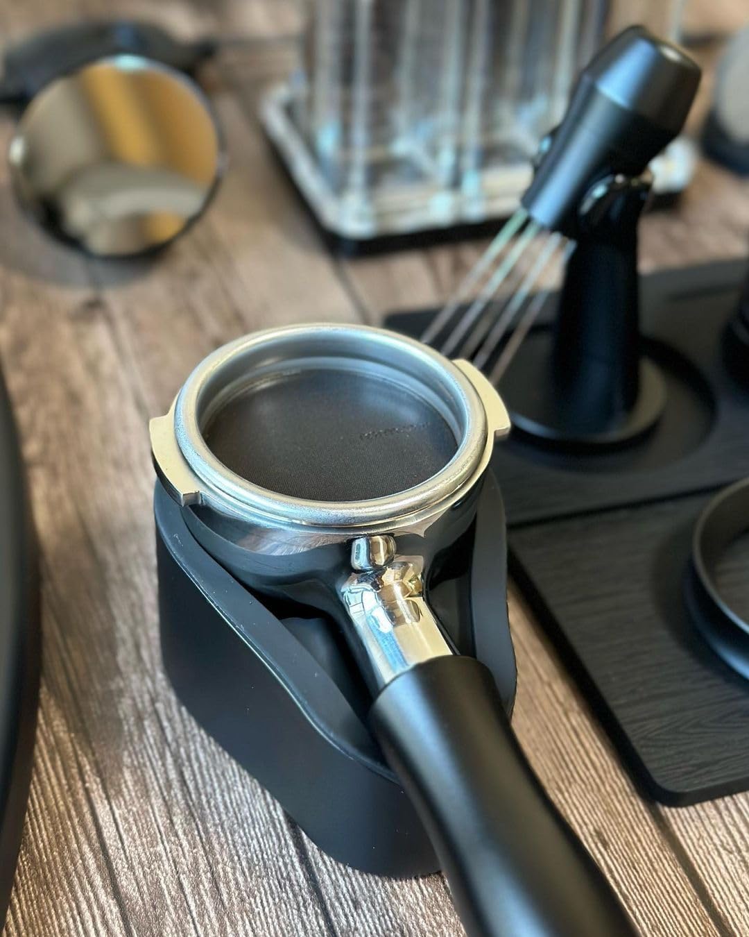 Normcore Tamperstation 58mm - Tamper Station aus Edestahl, Silikon Für Siebträger - Andrückstation f