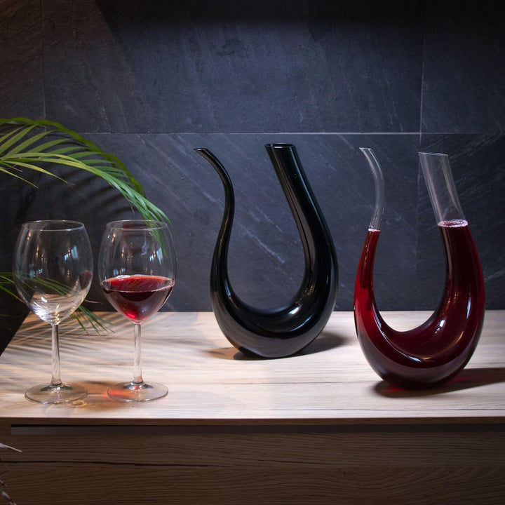 Intirilife Wein Dekanter in U-Form aus Glas in Schwarz -750 ml- Weinkaraffe, Rotwein Dekantierer, We