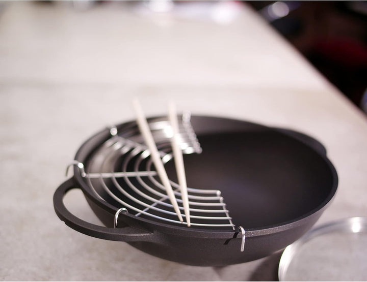 Berndes Classics Wok Bonanza 32 cm, Wokpfanne mit Glasdeckel und Stäbchen, 3-lagiger Antihaftversieg