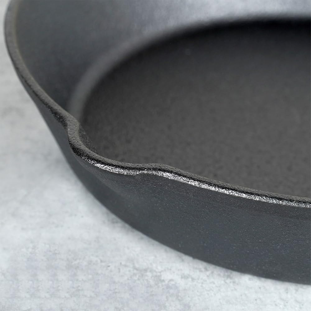 Vilde Gusseisenpfanne Eisenpfanne Grillpfanne aus Gusseisen mit Silikon-Griffschutz CAST LINE 25 cm