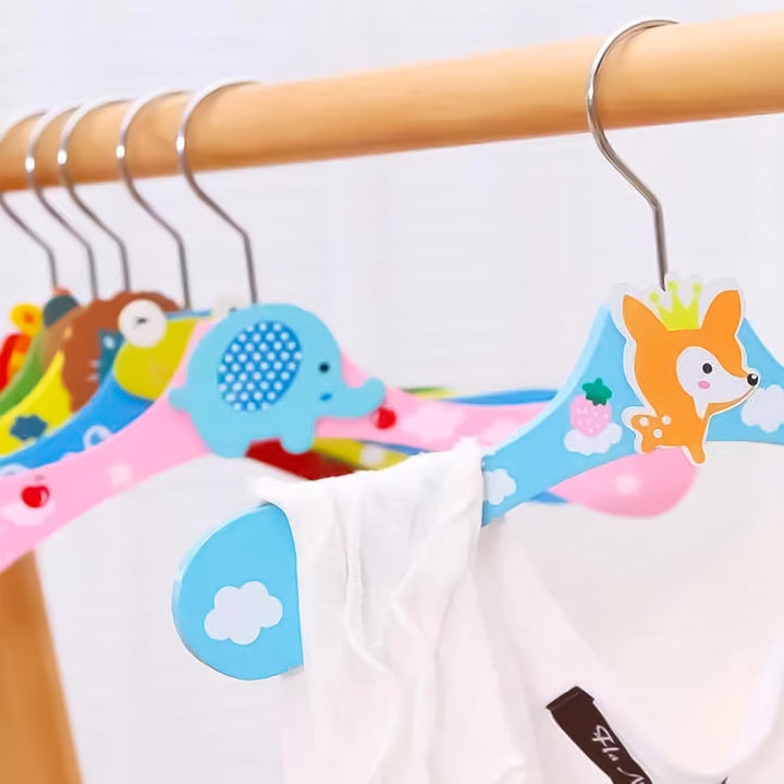 12 PCS Kleiderbügel - Puppenkleiderbügel - Bunte Kleiderbügel für Puppenschrank - Spielzeug Kleiders