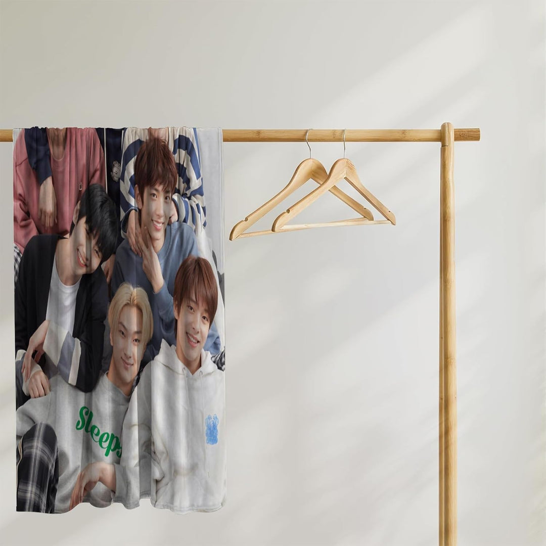Enhyppen Decke Bettwäsche 130x150 cm,Enhyppen Merch Kuscheldecke für Fans,Fleecedecke für Couch, War
