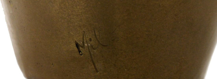 Moderne Kunst - Bronzeskulptur - Ruhende Eule - signiert von Milo - Eulen Skulptur - Bronzefigur Eul