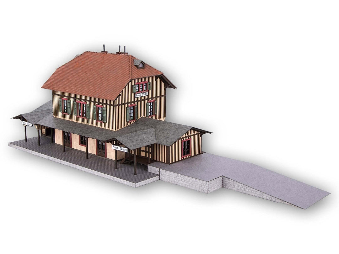 Noch Bahnhof ” Honau”