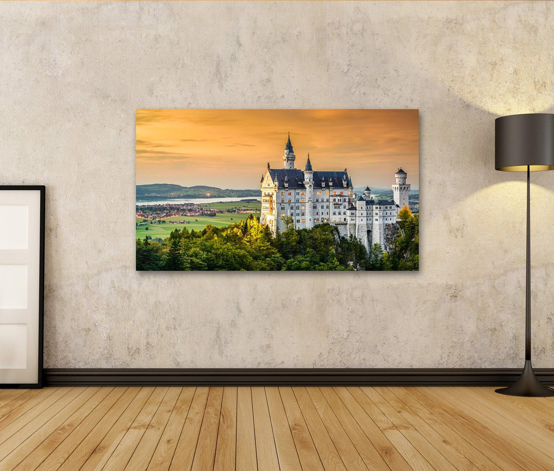islandburner, Bild auf Leinwand Schloss Neuschwanstein in den bayerischen Alpen Deutschlands. Wandbi