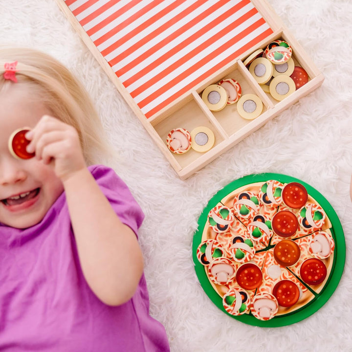 Melissa and Doug Pizza Set | Pizza Holz Kinder | Pizza Spielzeug Lebensmittel Kinderküche Zubehör Ho