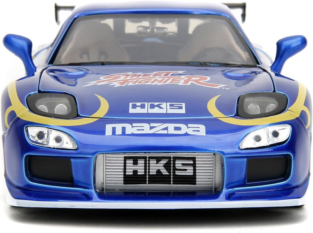 Jada Toys Street Fighter Figur Chun-Li mit Modellauto 1993er Mazda RX-7 - Set aus Actionfigur (6 cm)