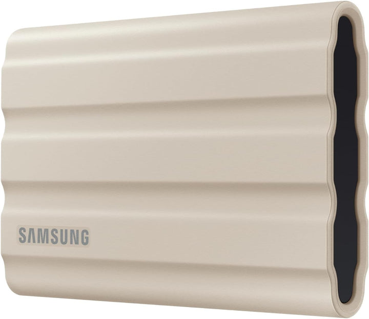 Samsung Portable SSD T7 Shield, 2 TB, USB 3.2 Gen.2, 1.050 MB/s Lesen, 1.000 MB/s Schreiben, Robuste
