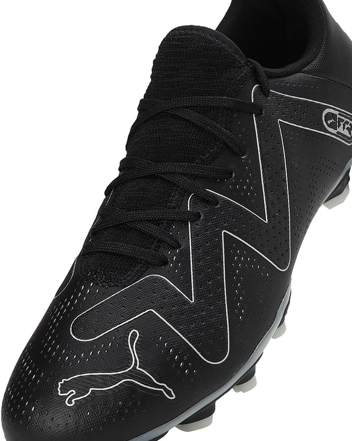 PUMA Herren Future Play Fg/Ag Fussballschuh 42.5 EU Puma Black Puma Silver, 42.5 EU Puma Black Puma
