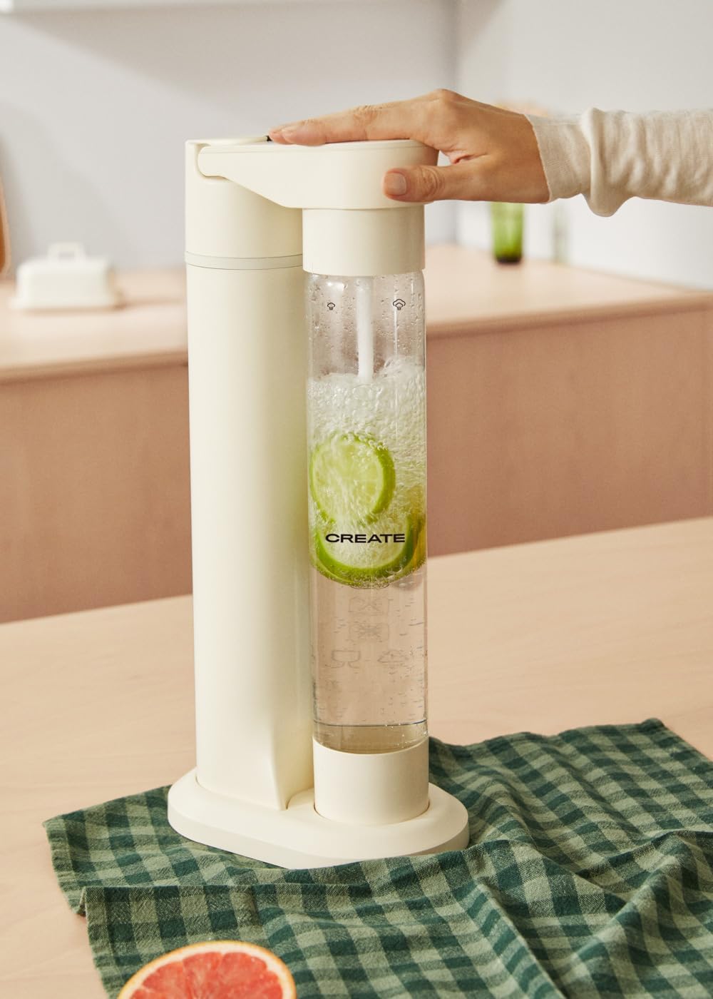 CREATE/SODA MAKER STUDIO/Wassersprudler 1L Cremeweiss/Keine CO2-Flaschen enthalten, kohlensäurehalti