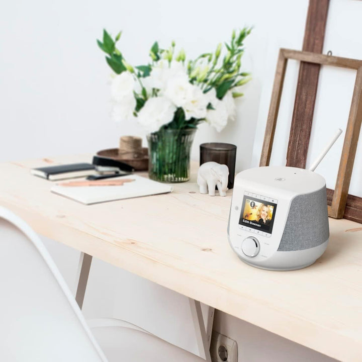 Hama DAB+ Digitalradio Internetradio (Smart Radio mit 2-Wege-Lautsprecher & Handy-Ladefunktion, WLAN