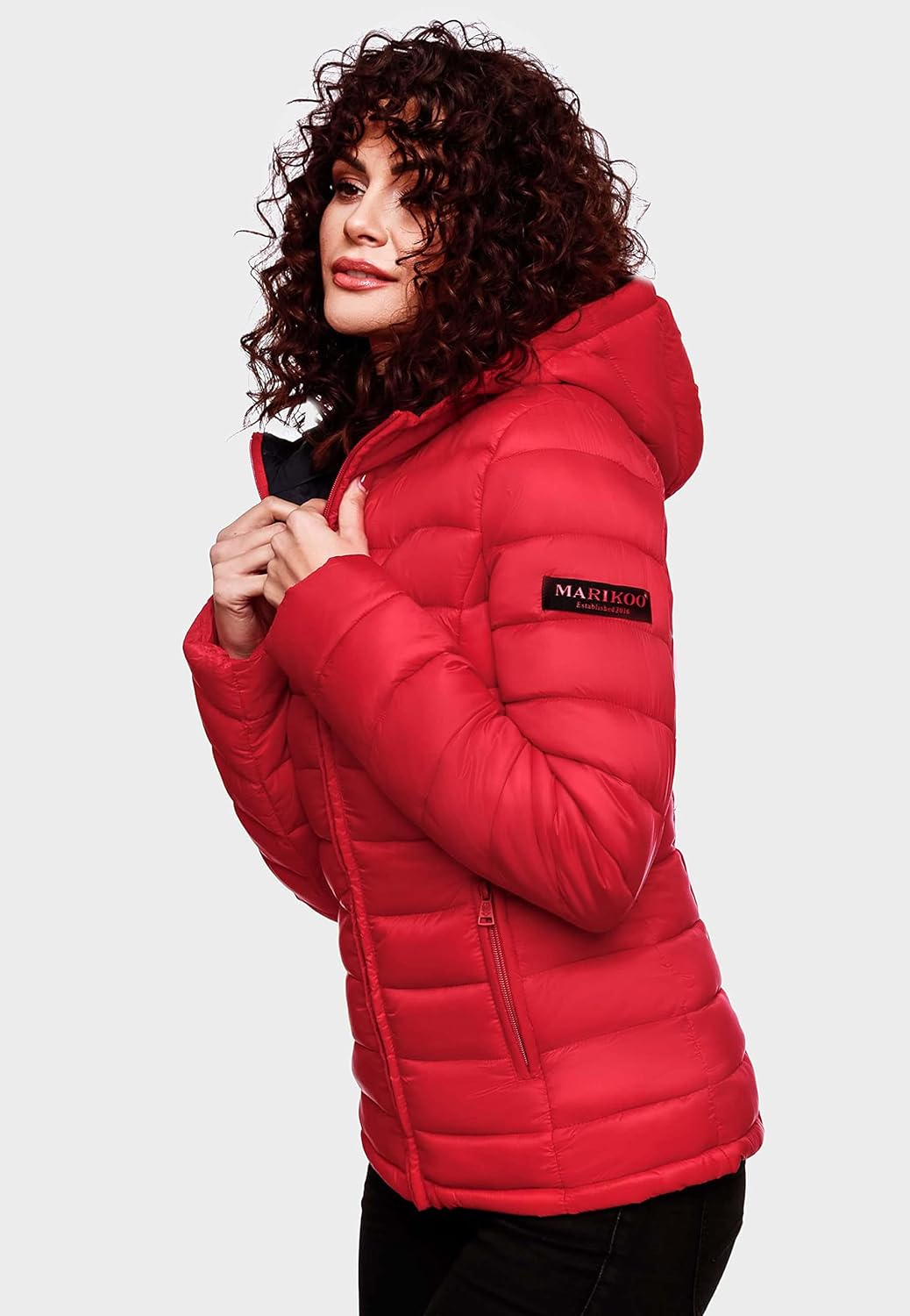 MARIKOO Damen Übergangsjacke leichte Steppjacke kurz mit Kapuze Lucy XS-3XL XS Rot, XS Rot