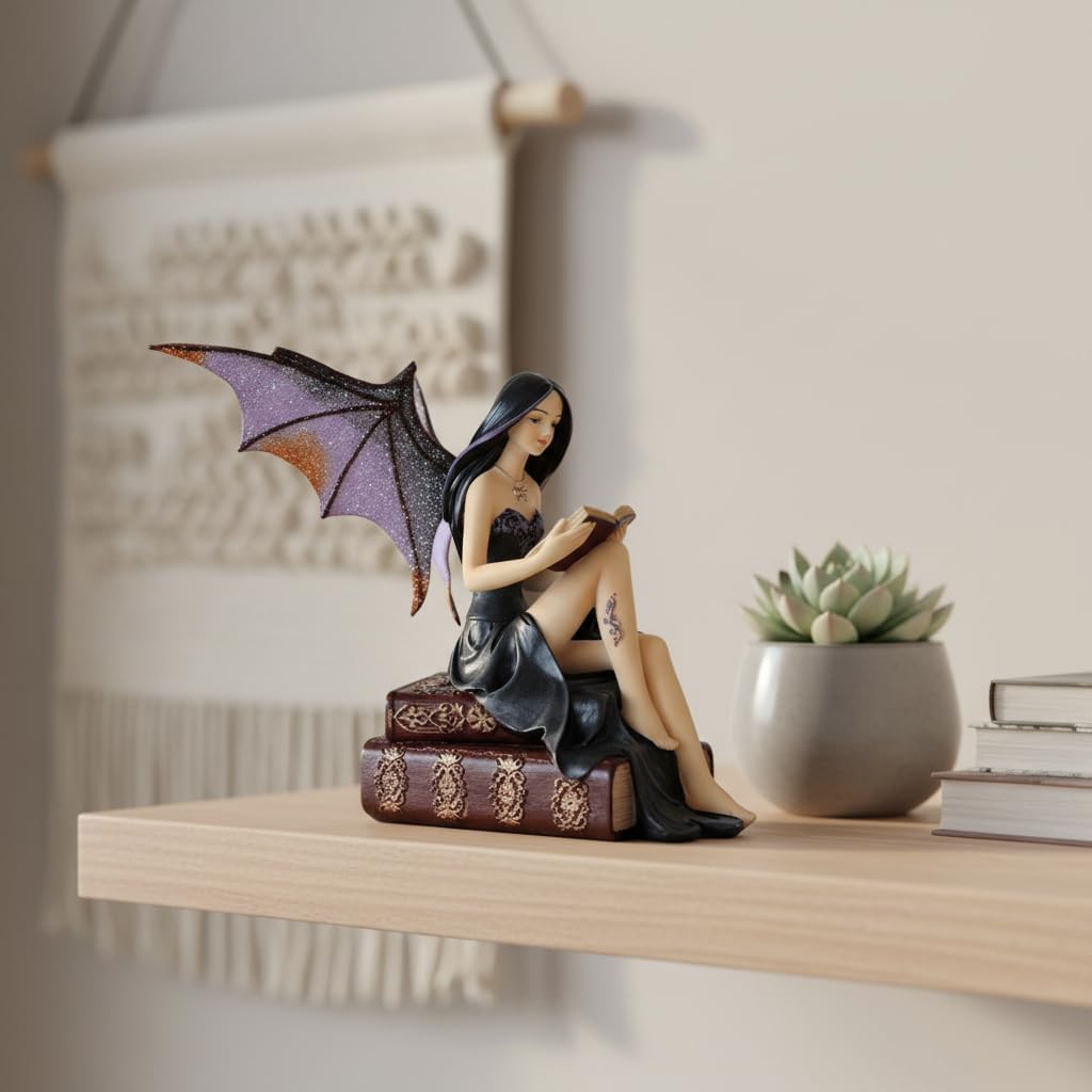 Comfy Hour Fairyland Collection 22,9 cm Lesebuch Dunkle Fee Hexe Figur, Heimdekoration und Sammlerst