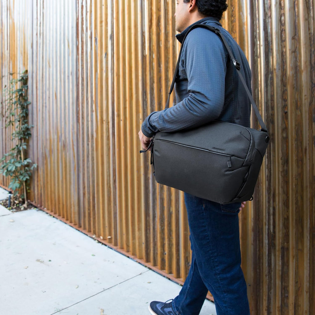 PEAK DESIGN Everyday Sling 10L v3 - Black BEDS-10-BK-3