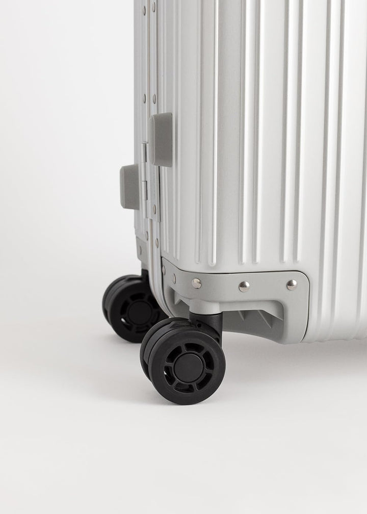 CREATE / Luggage Aluminium/Hartschalenkoffer / 40x23x55cm / Doppeltes TSA-Schloss, multidirektionale