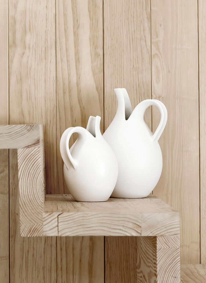 SPALTEKANDEN #64 | gebrochen Weisse KARAFFE & VASE | Eva Stahr-Nielsen | Spring Copenhagen