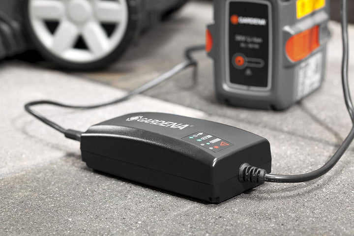 Gardena Schnell-Ladegerät QC40: Zubehör für 40 V Gardena Akkus wie BLi-40/100 oder BLi-40/160, lädt