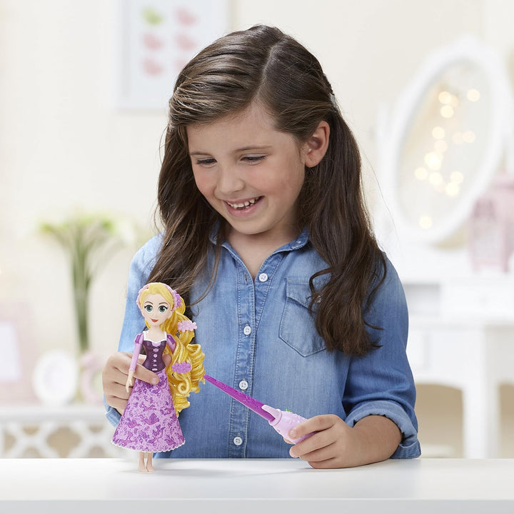 Hasbro E0180EU4 Serie Rapunzels Lockenpracht Puppe