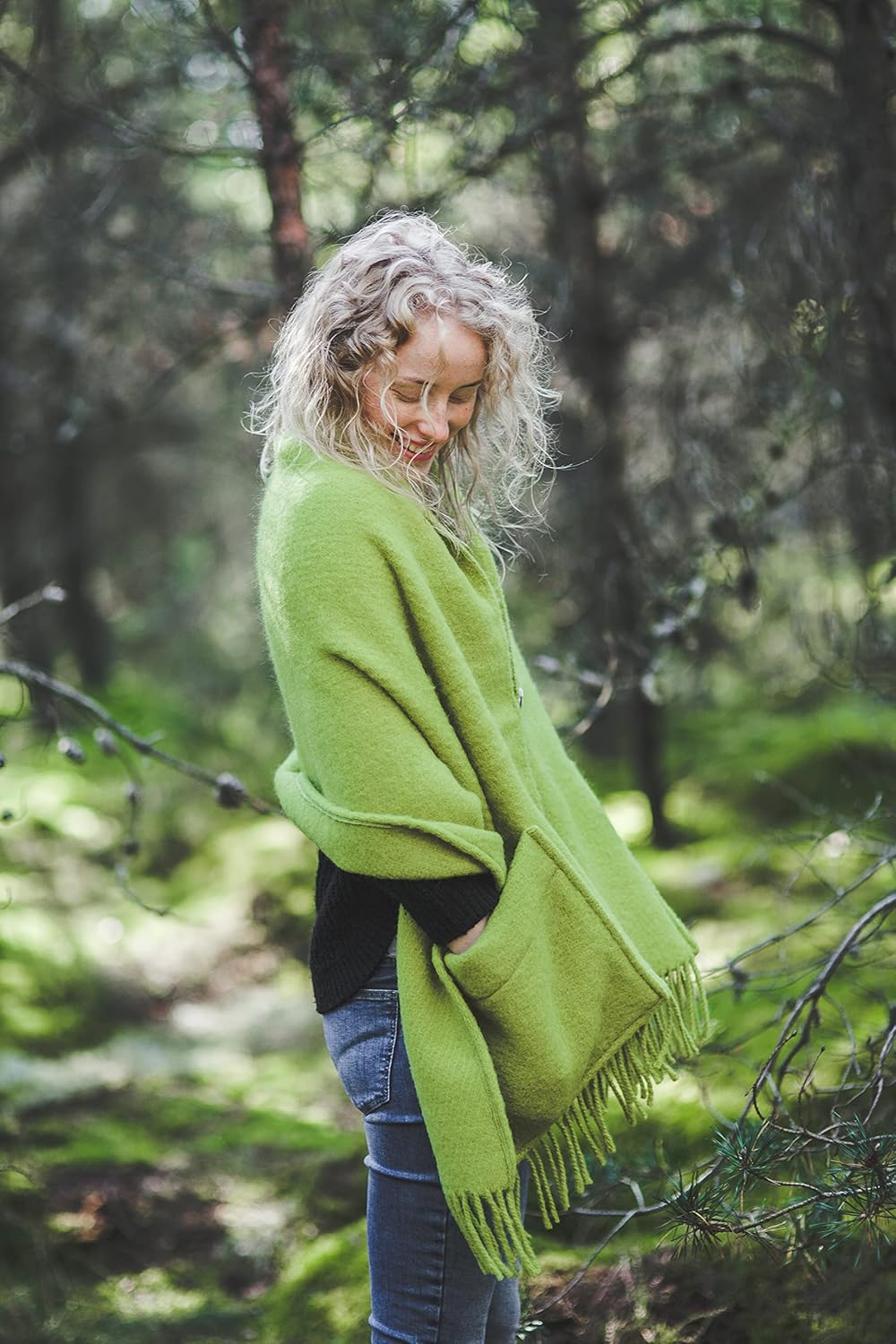 Damen Schal Schultertuch aus 100% Wolle mit Taschen - Poncho Stola 65x180cm + Fransen Tuch & Umschla