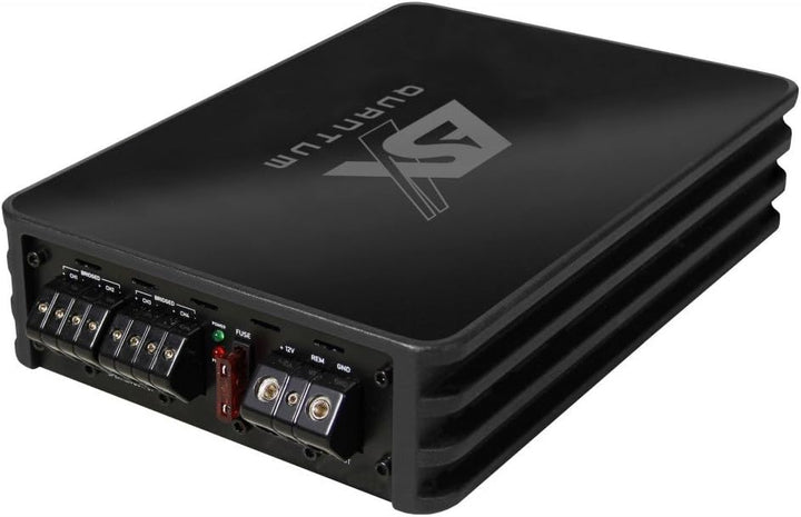 Multikanal-Subwoofer „Q-Four“ von ESX, Verstärker