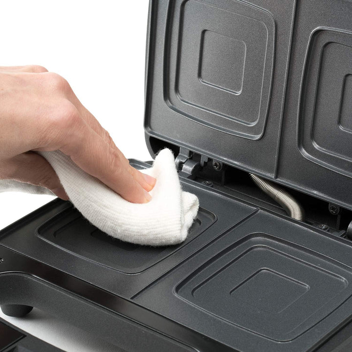 Black+Decker ES9680070B BXSA751E Sandwich-Maker, 750, Edelstahl, Pantone 10394, Sandwich