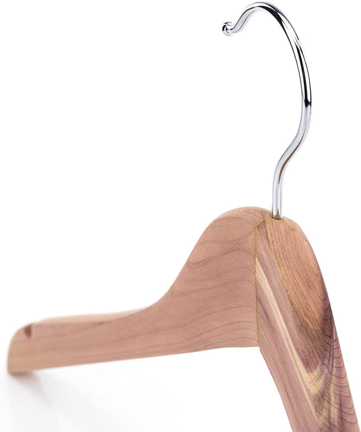 Hangerworld 10 Zedernholz Kleiderbügel 44cm Natürlicher Mottenschutz im Kleiderschrank, 10