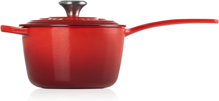 Le Creuset Signature Stielkasserolle aus Gusseisen, Rund, Ø 16 cm, 1,2 l, Für alle Herdarten inkl. I