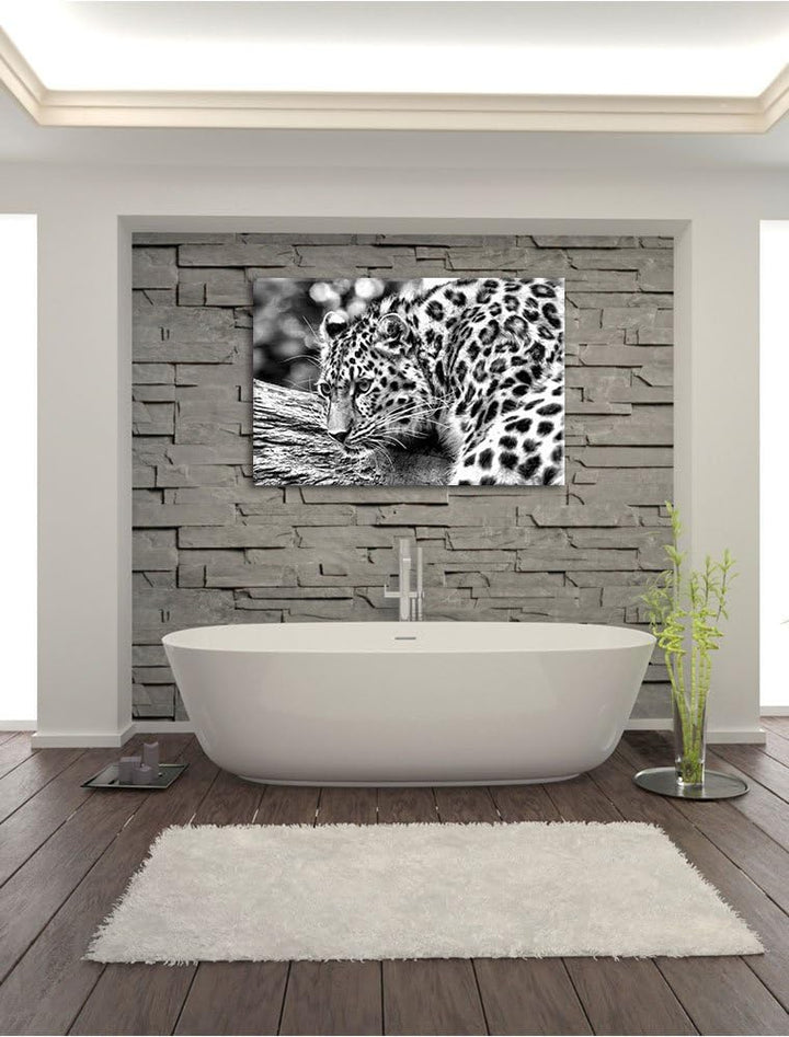 Pixxprint Monocrome, aufmerksamer Leopard auf Baumstamm, Format: 100x70 auf Leinwand, XXL riesige Bi