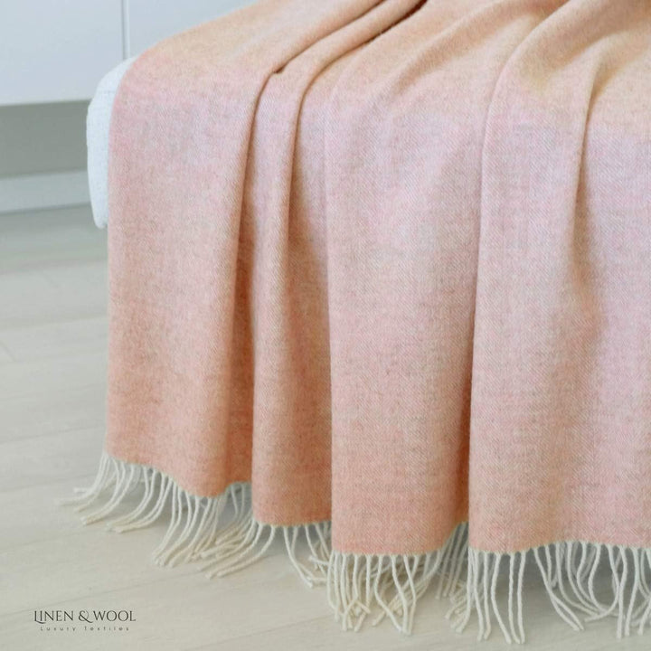 Linen & Cotton Klassische Decke Wolldecke Merino Wolle Wohndecke Kuscheldecke STONEWOLD mit Fischgrä