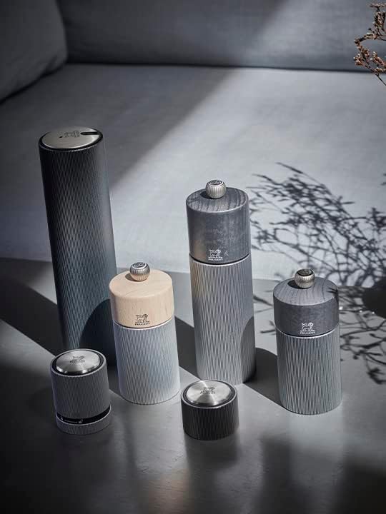 PEUGEOT - Salzmühle Line 12 cm - Klassische Mahlgradeinstellung - Innovatives Zirlion-Mahlwerk für p