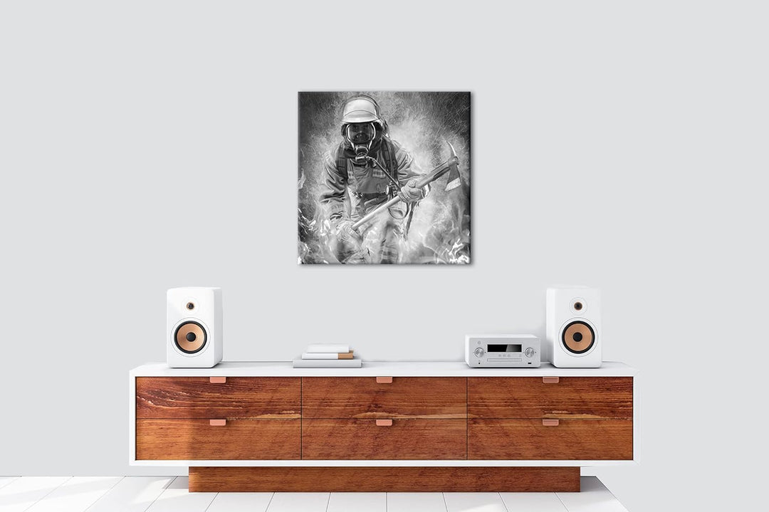 deyoli Feuerwehrmann im Einsatz Format: 60x60 Effekt:Schwarz&Weiss als Leinwandbild, Motiv fertig ge