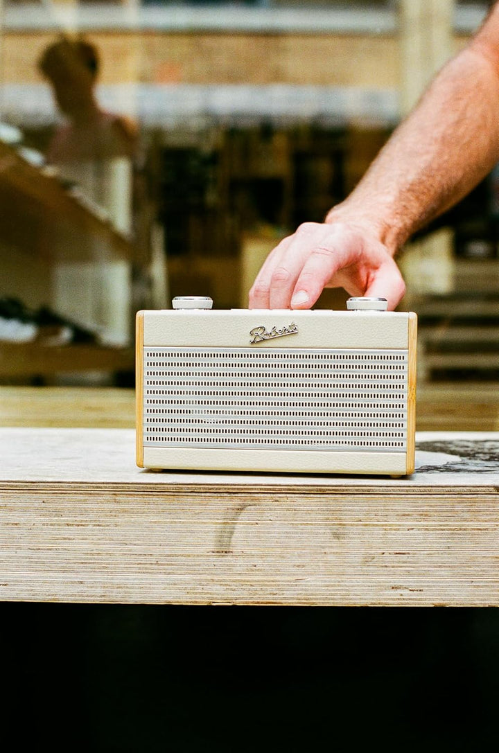 Rambler UNO Tragbares Radio Dab+/FM/Bluetooth, cremefarben