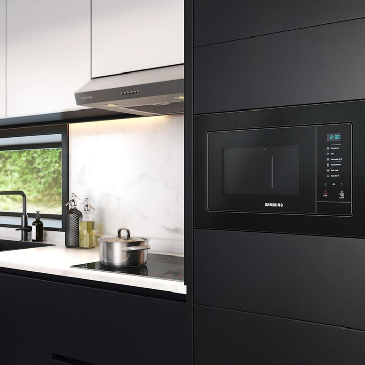 Samsung MG20A7013CB/EG Einbau-Mikrowelle mit Grill, 850 W, 20 l Garraum, Kleines Mikrowellengerät fü