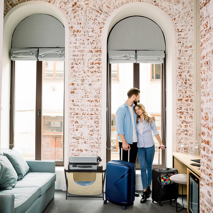 Relaxdays Kofferständer, klappbar, Holz, HxBxT: 52 x 68 x 47 cm, Gepäckständer mit Wäschesack, Hotel