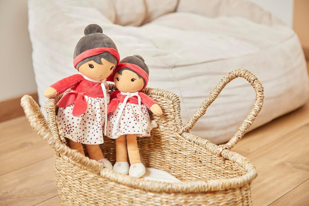 KALOO – Tendresse – Meine 1. Stoffpuppe Emilie – 32 cm grosse Stoffpuppe – Rock aus Microsamt und ro