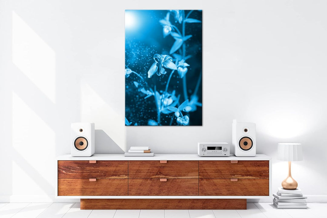 deyoli exotische Wildblume Format: 100x70 Effekt: Monocrome Blau als Leinwandbild, Motiv fertig gera