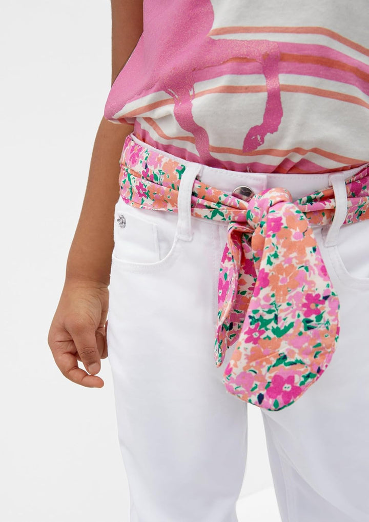 s.Oliver Mädchen Hose mit Bindegürtel, Relaxed Fit 122 Slim Weiss, 122 Slim Weiss