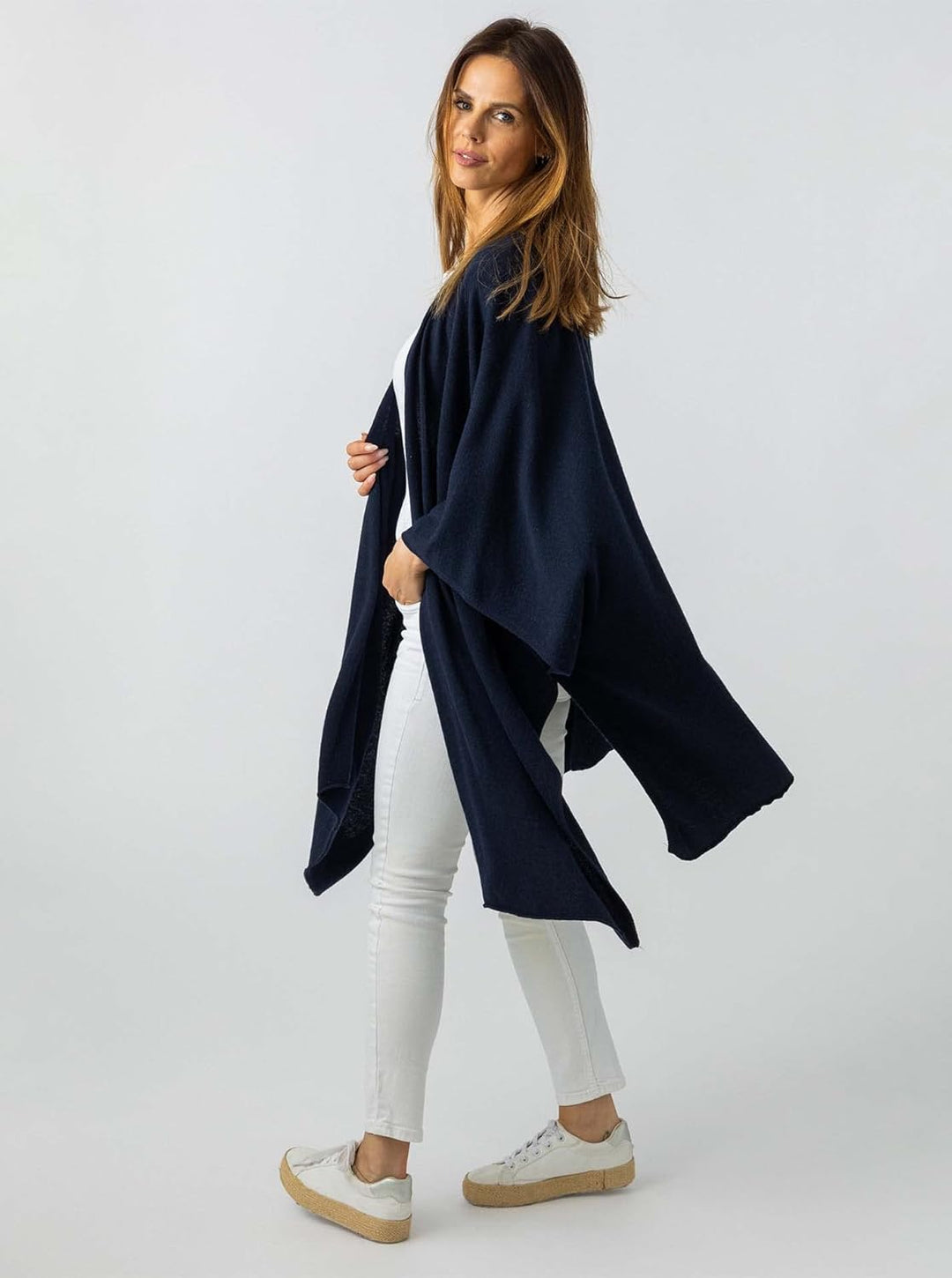 Cashmere Dreams Poncho-Schal mit Kaschmir - Hochwertiges Cape für Damen - XXL Umhängetuch und Tunika